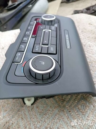 Блок управления климатом volkswagen golf 6