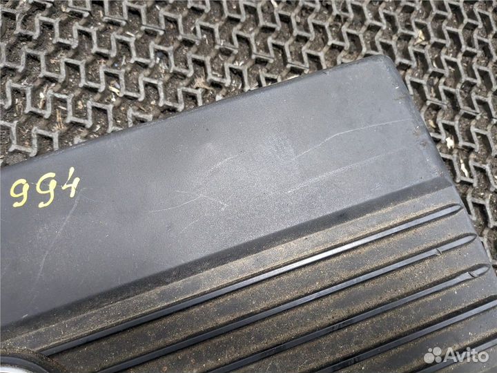 Накладка на двс Mercedes C W204, 2008