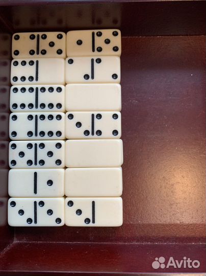 Шахматы 5 в 1.В деревянном боксе