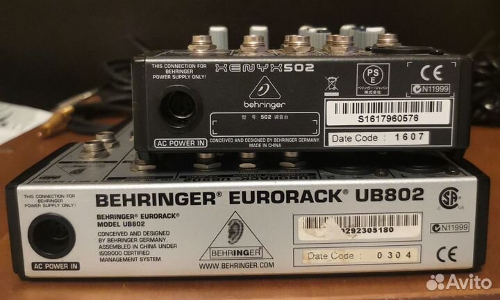 Микшерный пульт behringer