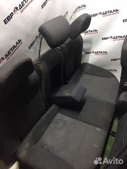 Сиденье Opel Astra H седан 1.6 Z16XER 2008