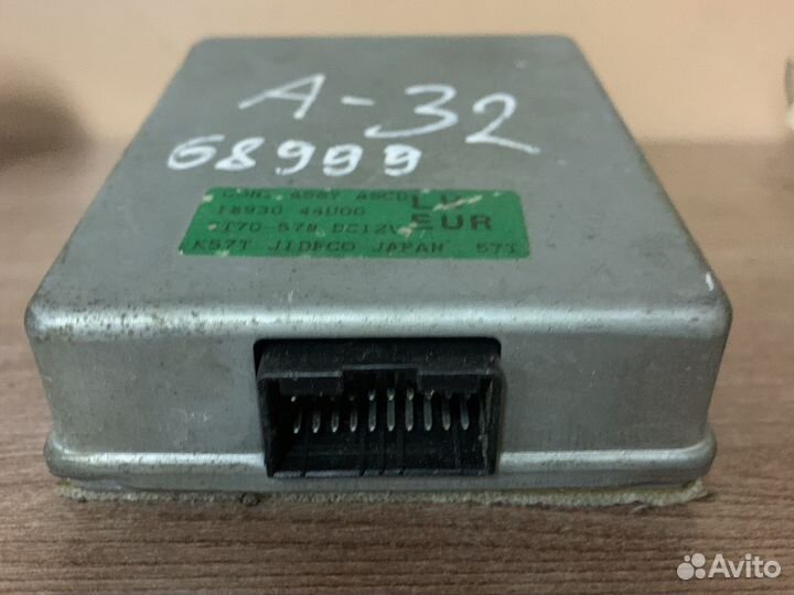 Блок электронный Ниссан Максима A32 (1893044u00)