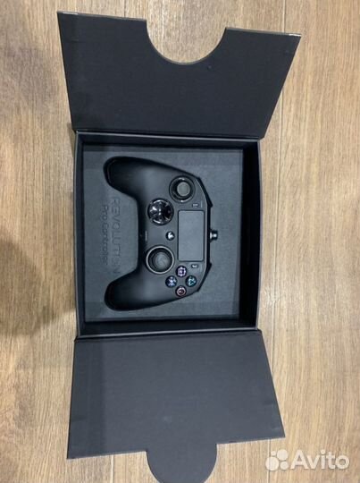Nacon Revolution Pro Controller