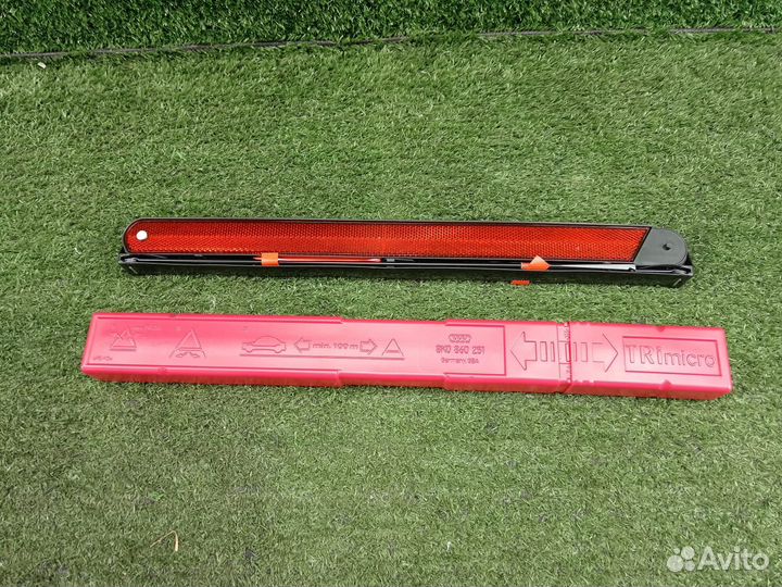 Знак аварийной остановки 8K0860251 Audi Volkswagen