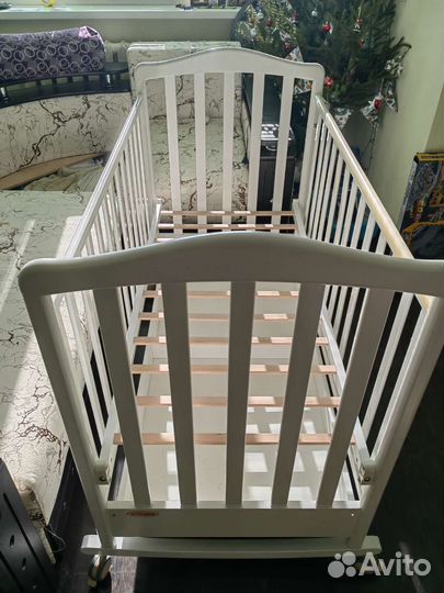 Детская кроватка