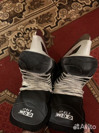 Коньки хоккейные