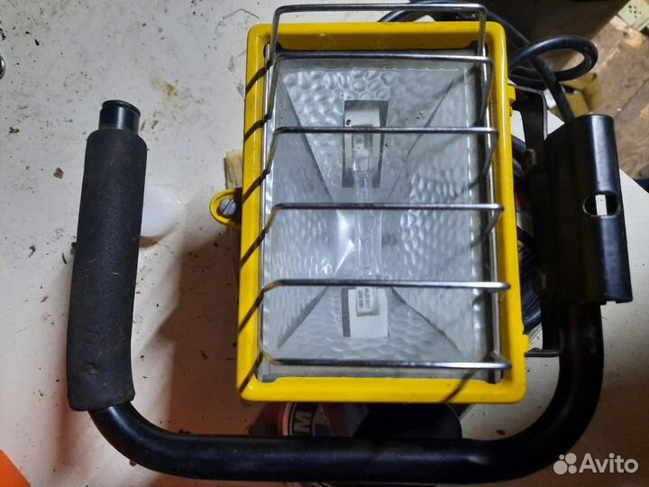 Прожектор уличный