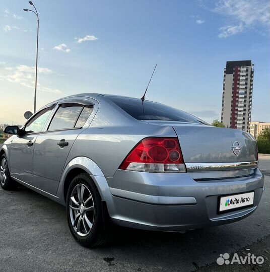 Opel Astra 1.6 МТ, 2008, 98 500 км