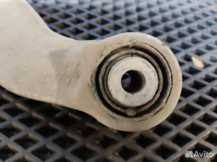 Рычаг подвески верхний задний правый Audi A6 C7