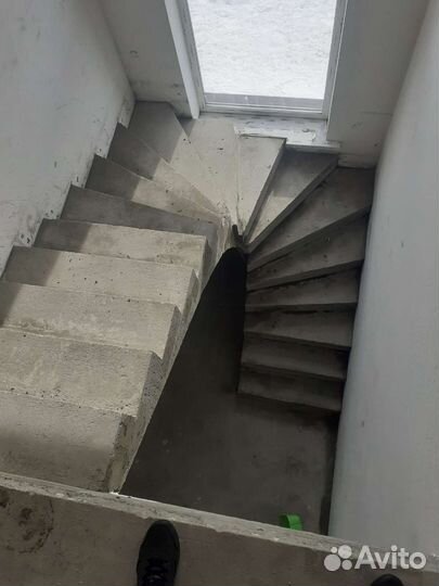 Монтаж монолитных лестниц