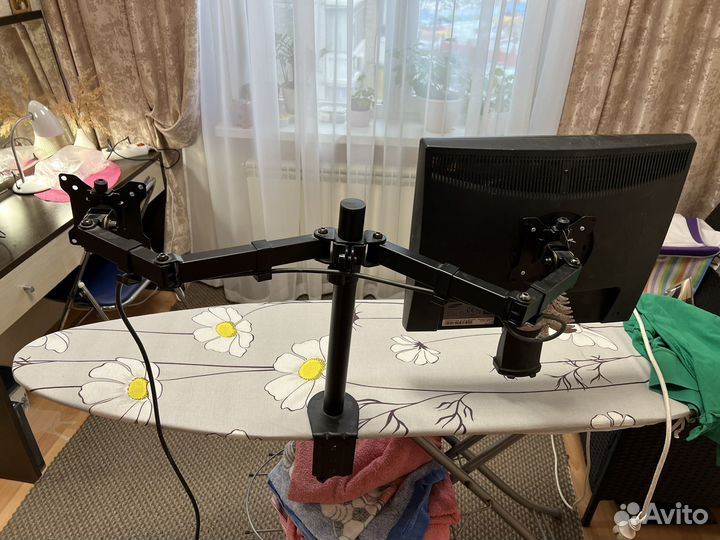 Кронштейн для монитора на стол