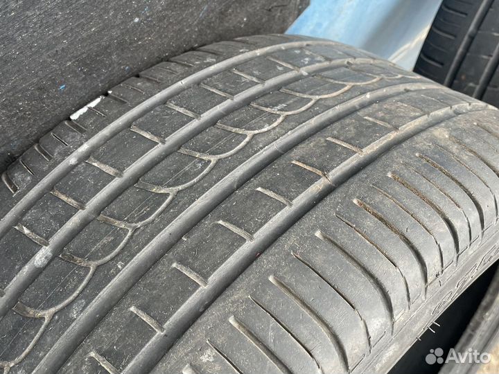 Pirelli P Zero Rosso 275/35 R20