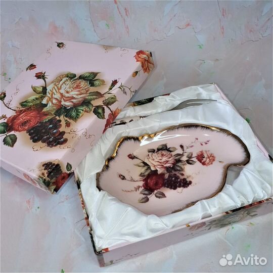 Лимонница с вилочкой Новая в упаковке