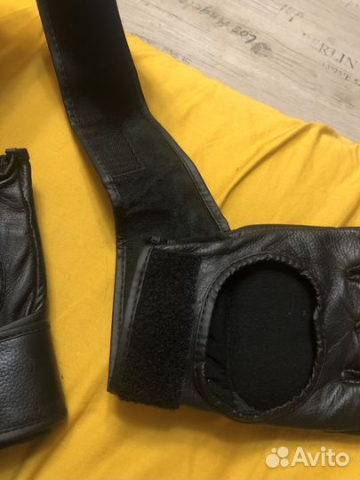 Перчатки для смешанных единоборств