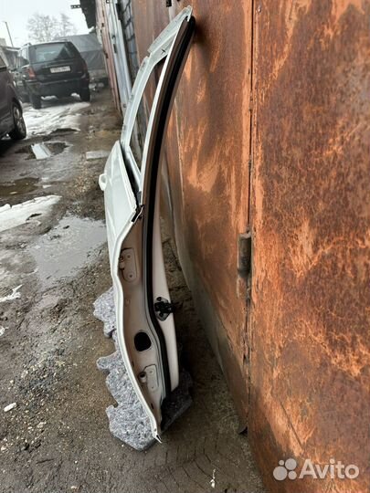 Продам заднюю правую дверь для бмв G31