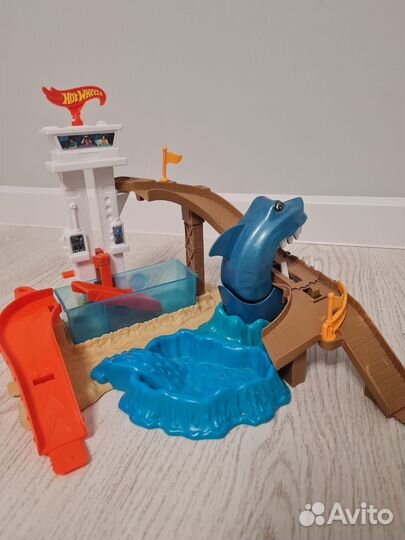 Hot Wheels Атака Акулы