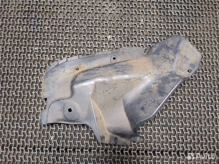 Защита моторного отсека Toyota Sequoia, 2002