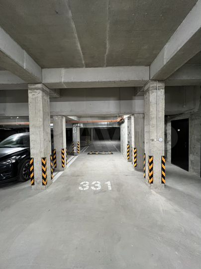 Машиноместо, 15 м²