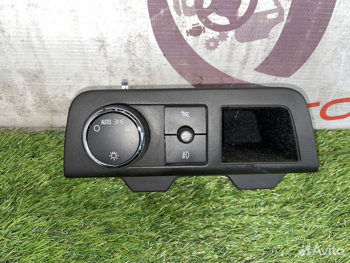 Переключатель света Cadillac Escalade GMT900