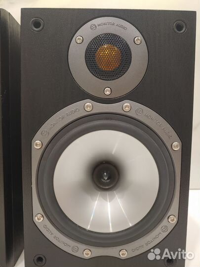 Полочная акустика Monitor Audio