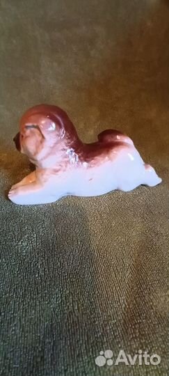 Фарфоровая статуэтка, фигурка собаки. лфз