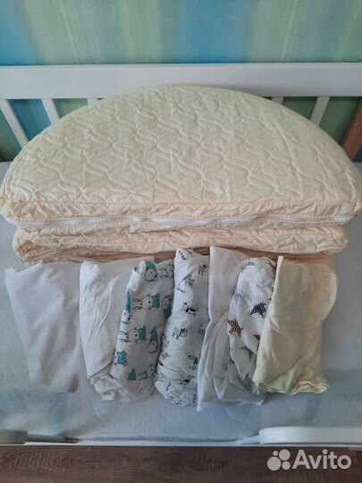 Матрас в детскую кроватку круг/овал из 3х частей