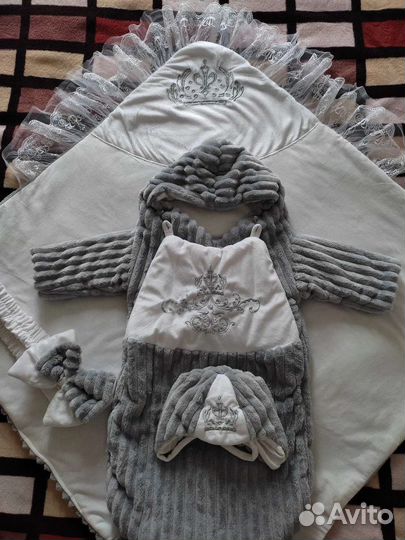 Конверт на выписку,весна осень