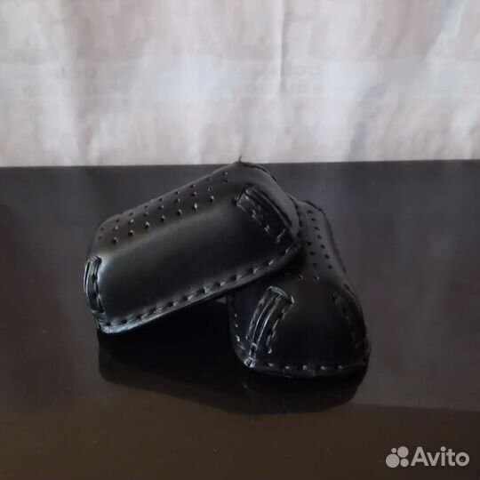 Игольница кожаная