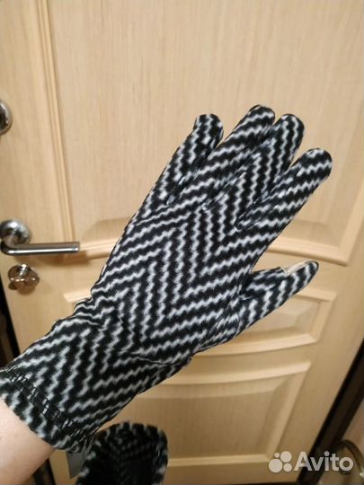 Перчатки и шарф GAP