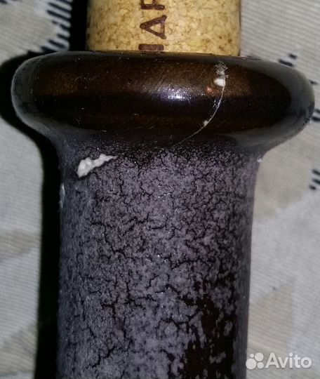 Пустые бутылки, коробки, футляры из под алкоголя