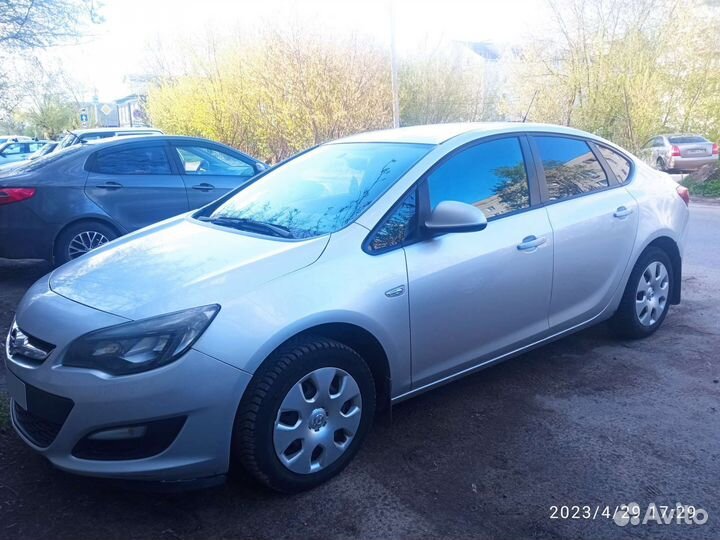 Opel Astra 1.6 МТ, 2013, 148 700 км