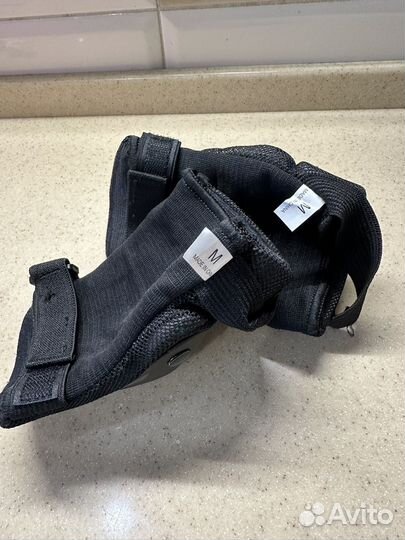 Защита для роликов и велосипеда