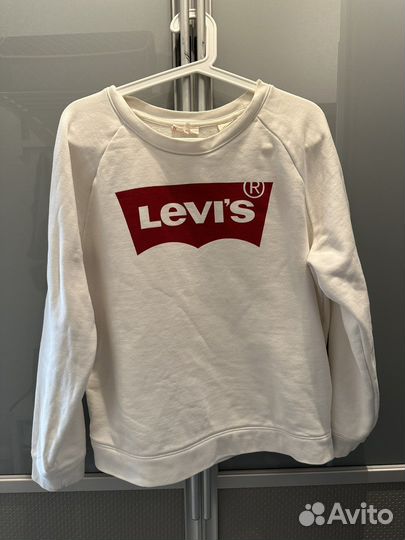 Пакет фирменных вещей