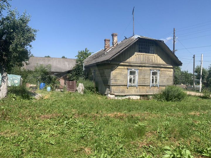 Дом 52 м² на участке 13,7 сот.