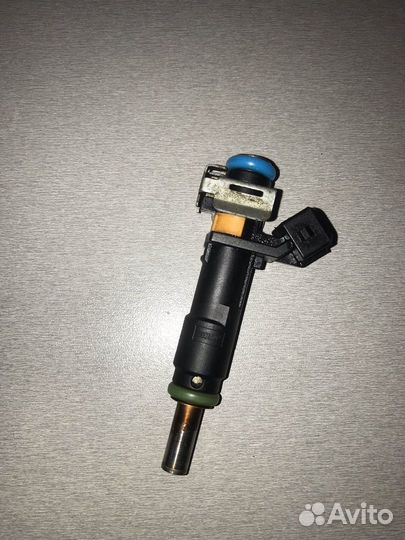 Форсунка топливная Двс Z18XER Опель Астра Зафира