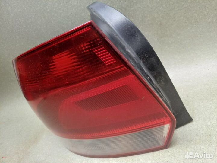 Фонарь задний левый Volkswagen Polo седан 1.6 cfna