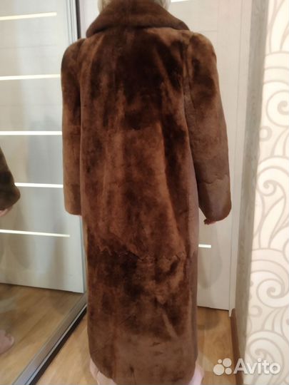 Шуба цигейковая, мех фабричной выделки,длинная