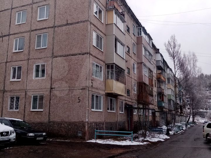 3-к. квартира, 25 м², 3/5 эт.