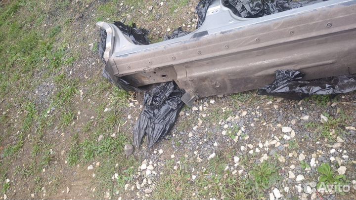 Правый порог кузова Nissan Qashqai J10