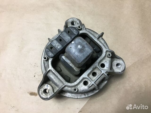 Подушка двигателя правая BMW 5 Серии F10 F11