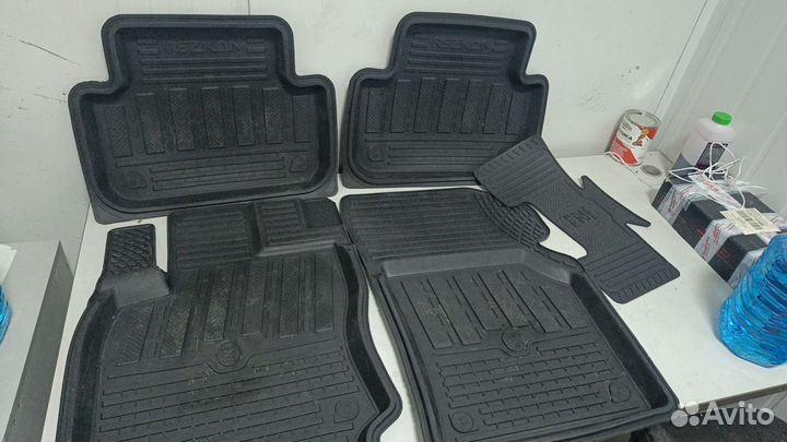 Коврики Rezkon (резина) VW Tiguan 2