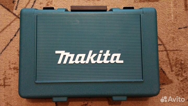 Шуруповерт makita новый 18v