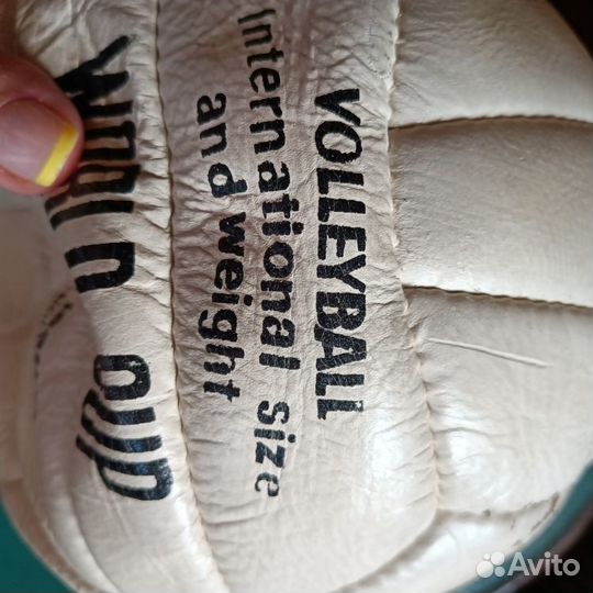 Мяч волейбольный кожаный ручная сшивка 90е Индия