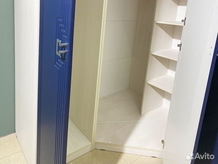 Шкаф угловой