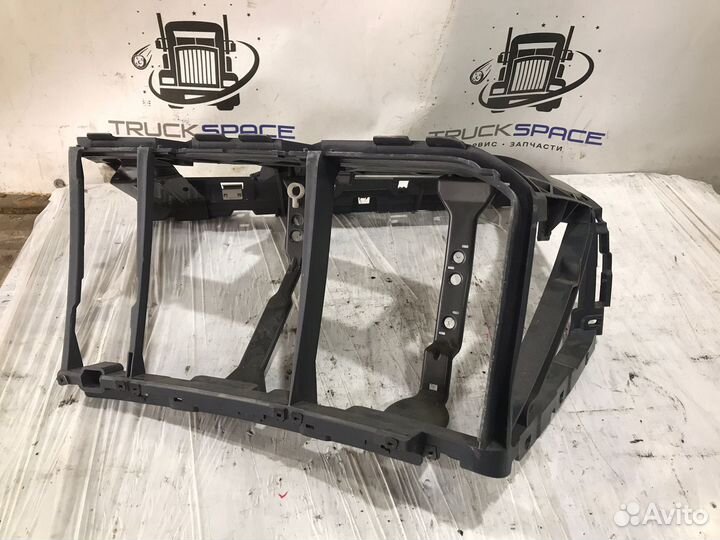 2037728 Корпус приборной панели левой Scania