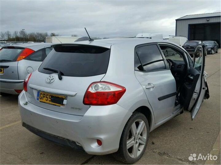 Разбор на запчасти Toyota Auris E15 2006-2012