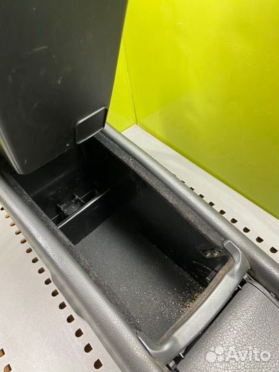 Центральная консоль Mercedes-Benz C-Class W203