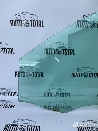 Стекло двери переднее левое Renault Megane 2 2006