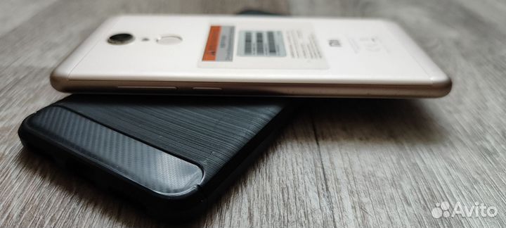 Xiaomi Redmi 5, 2/16 ГБ