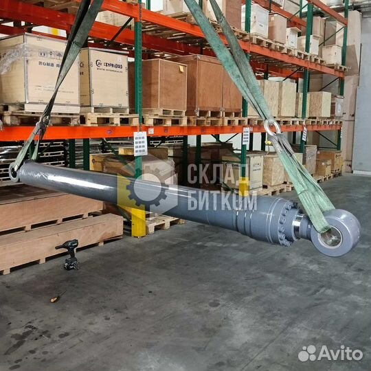 Гидроцилиндр рукояти Volvo EC240B